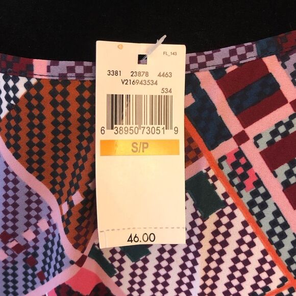 Van Heusen sleeveless blouse new with tags size small - Picture 4 of 6